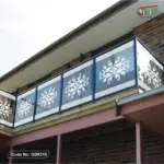 Innovative-Glass-Balcony-Railing-Designs-for-2024